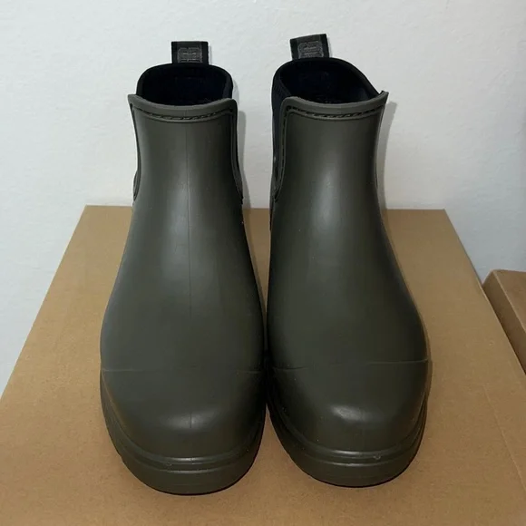 UGG DROPLET - Picture 2 of 4